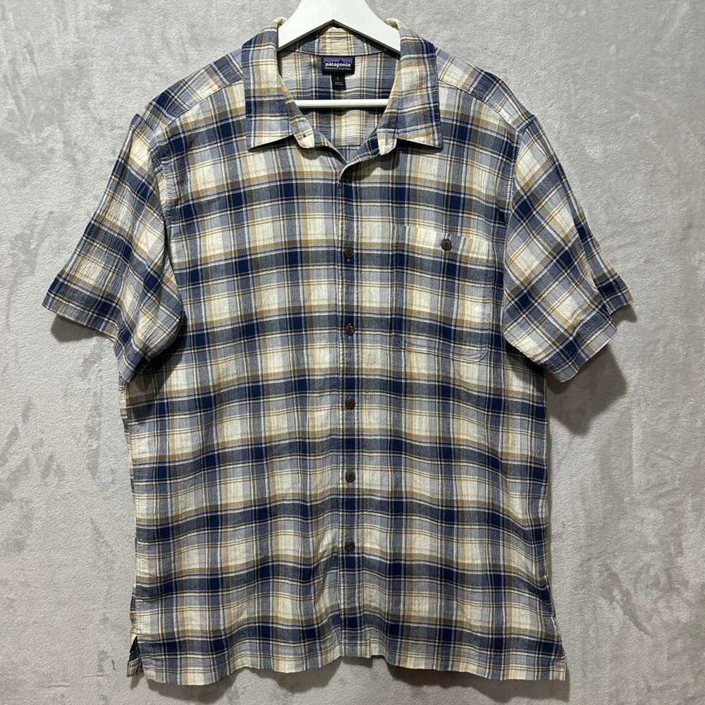 Patagonia Mens L Blue Tan Plaid Short Sleeve Organic Cotton Button Down 52921